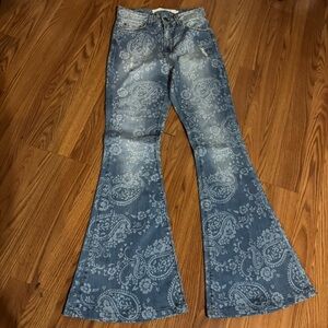 Rosa Cha Women's Blue Paisley Print Flare Jeans S/34 Boho Western Festival Y2k